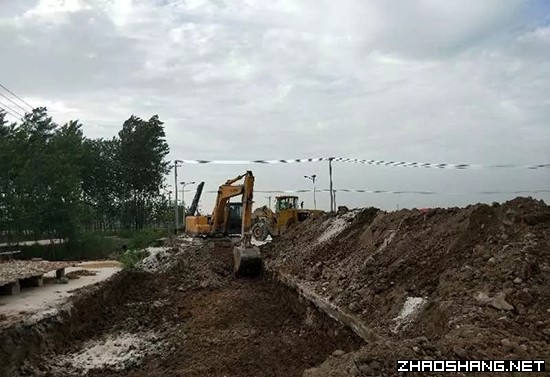 加快园区道路建设 服务工业经济发展
